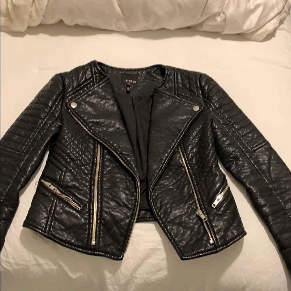COPY - Leather jacket -cropped